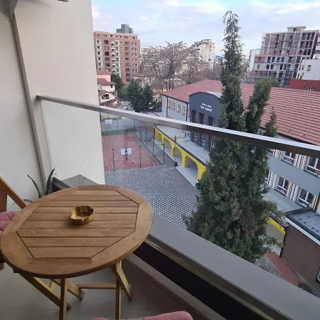 Ema Apartment *