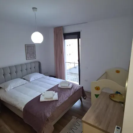 Apartment Ema *